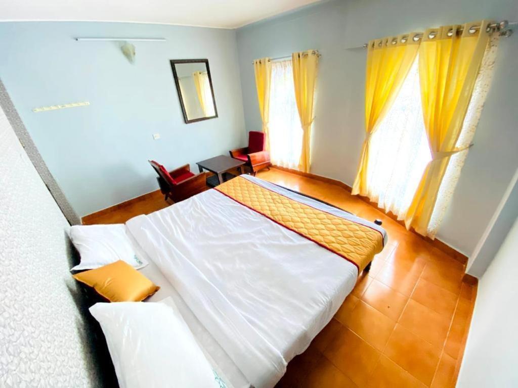 Hotel Bob Lesiure Udagamandalam Exterior foto
